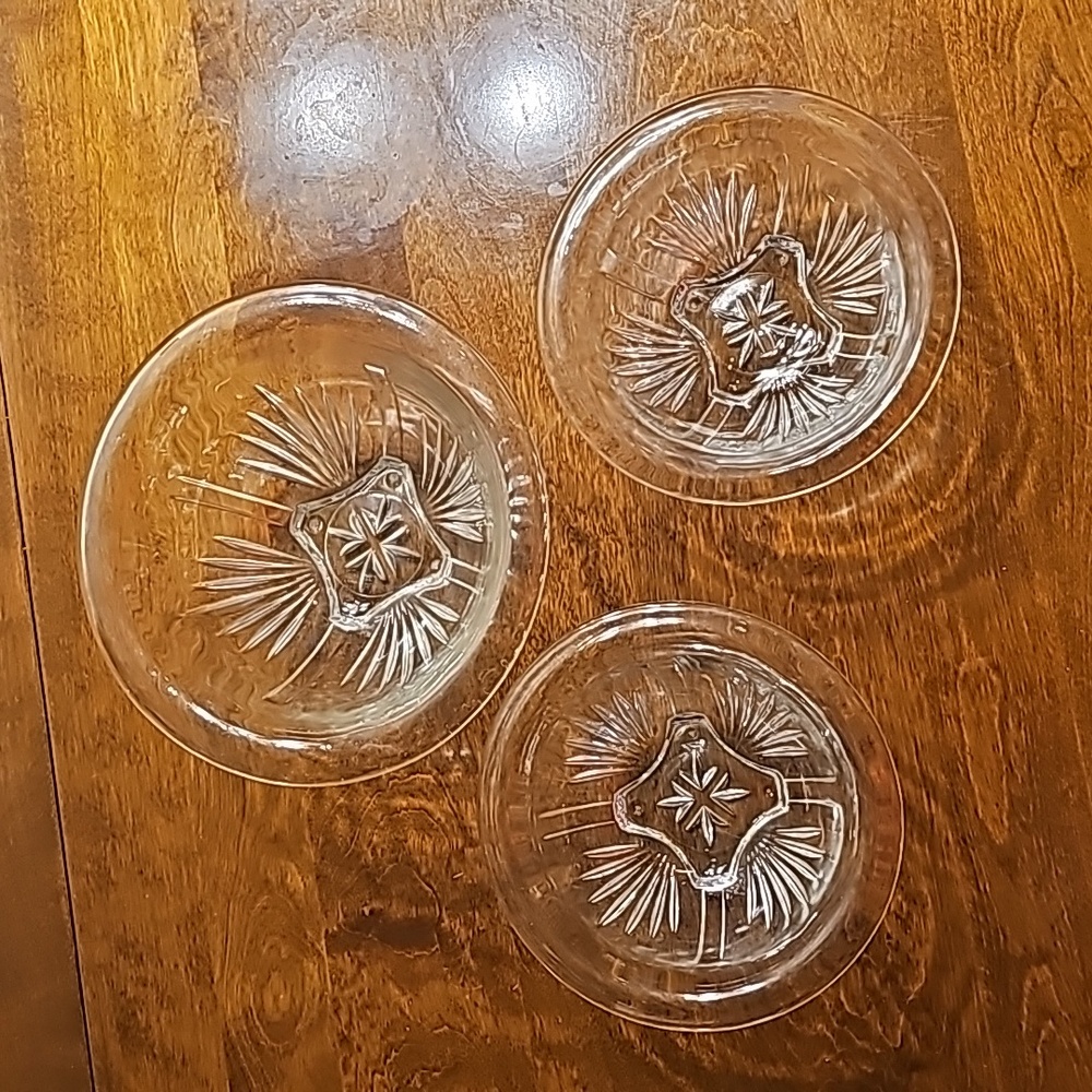 Depression Glass Set of 3 Nesting Bowls Federal Glass Star Pattern Rolled-Edge